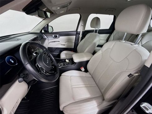 Used 2023 Kia Sorento SX Prestige image 11