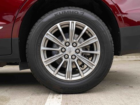 Used 2017 Cadillac XT5 Luxury image 15