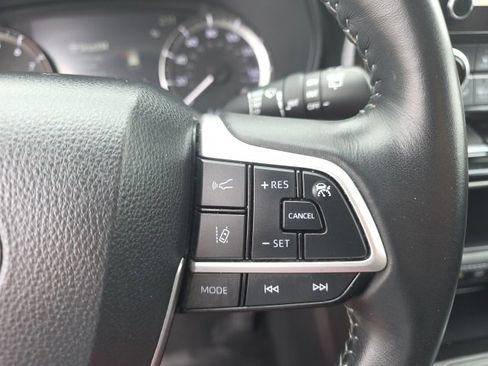 Certified 2024 Toyota Highlander LE image 18