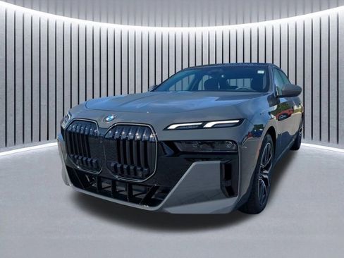 Certified 2026 BMW 740i xDrive image 9