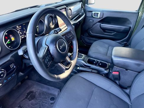 Used 2023 Jeep Wrangler Unlimited w/ Sun & Screen Package AWD/4WD image 25