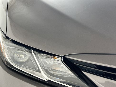 Used 2023 Toyota Camry LE image 9