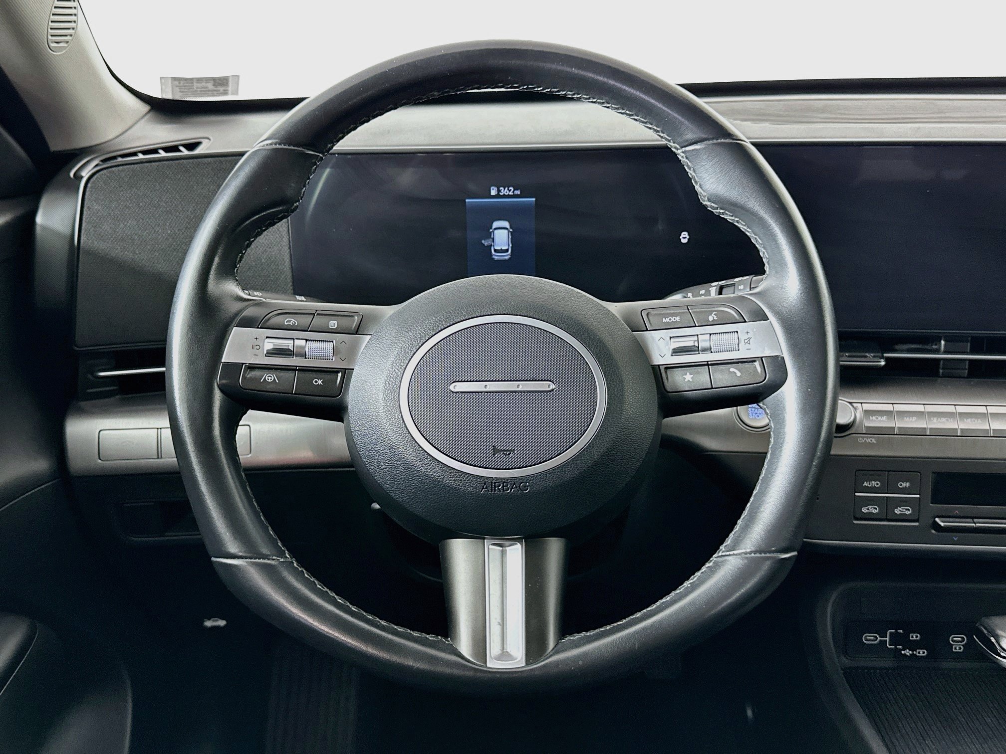 Used 2025 Hyundai Kona SEL FWD image 18