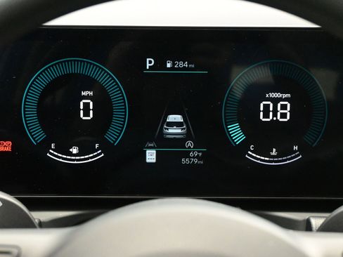 Certified 2026 Hyundai Tucson SE FWD image 23
