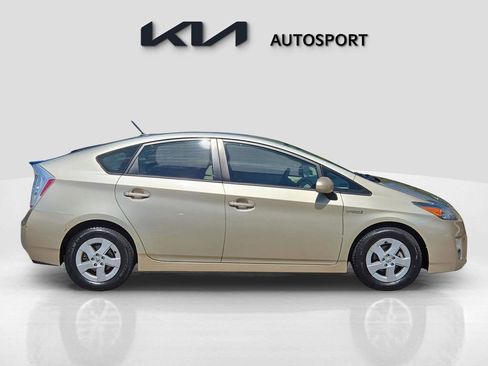 Used 2010 Toyota Prius Five image 7