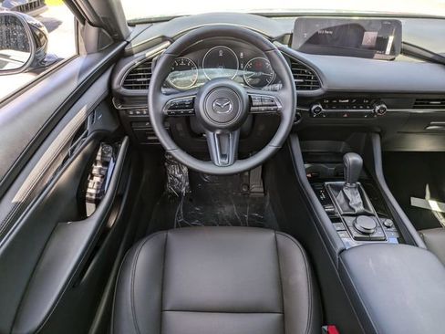 Used 2025 MAZDA MAZDA3 Hatchback w/Premium Plus Pkg image 15