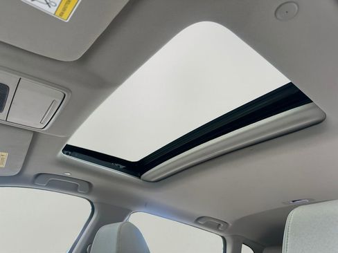 Certified 2025 Honda CR-V EX image 22