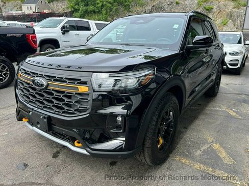 Used 2026 Ford Explorer Tremor w/ Tremor Ultimate Package AWD/4WD image 5