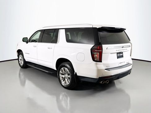 Used 2022 Chevrolet Suburban Premier AWD/4WD image 5