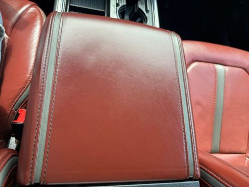 Used 2022 Ford F450 Platinum w/ FX4 Off-Road Package image 22