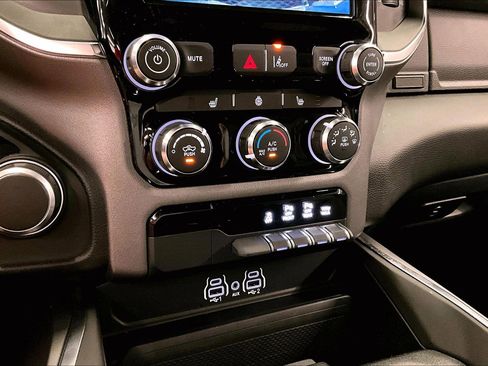 Used 2025 RAM 1500 Big Horn AWD/4WD image 30