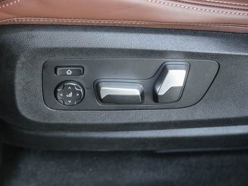 Used 2026 BMW X5 xDrive50e w/ M Sport Package AWD/4WD image 18