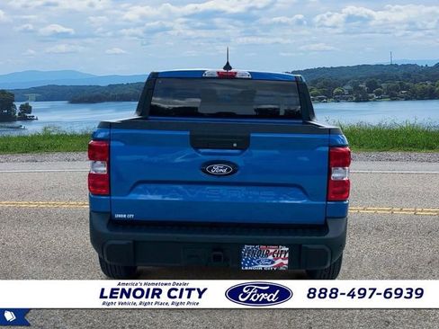 New 2025 Ford Maverick XLT w/ XLT Luxury Package FWD image 6