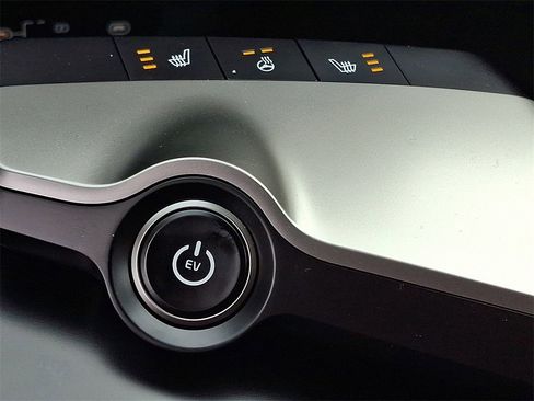 New 2025 Kia EV6 Light w/ Light LR Technology Package image 9