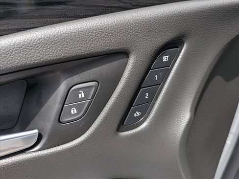 Used 2018 Buick Envision Premium w/ LPO, Active Package AWD/4WD image 31