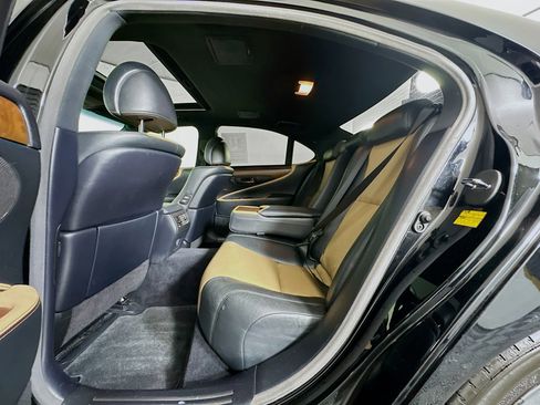 Used 2012 Lexus LS 460 w/ Sport Pkg RWD image 29