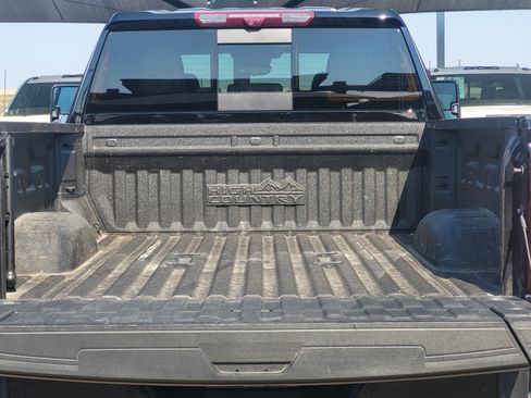 Used 2024 Chevrolet Silverado 2500 High Country w/ High Country Premium Package AWD/4WD image 25