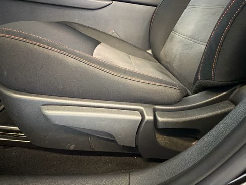 Used 2025 Nissan Sentra SR FWD image 16