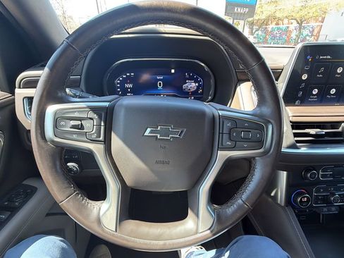 Used 2022 Chevrolet Tahoe Z71 w/ Luxury Package image 14