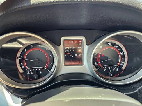 Used 2018 Dodge Journey SE w/ Blacktop Package FWD image 12