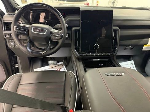 New 2026 GMC Yukon AT4 Ultimate AWD/4WD image 16