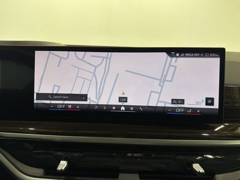 Used 2024 BMW X6 xDrive40i w/ Premium Package image 33