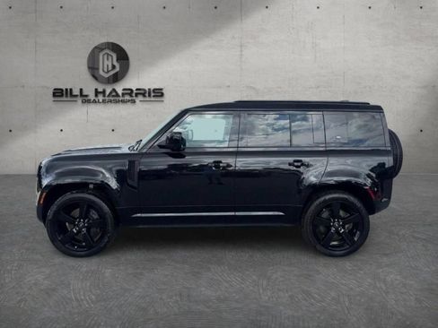 Used 2024 Land Rover Defender 110 X-Dynamic SE AWD/4WD image 1