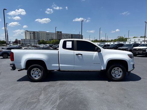 Used 2019 Chevrolet Colorado W/T w/ WT Convenience Package RWD image 2