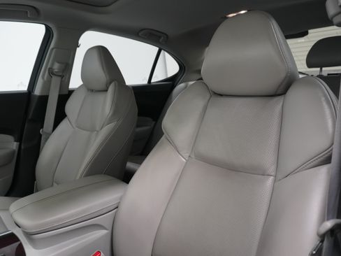 Used 2016 Acura TLX w/ Technology Package FWD image 11