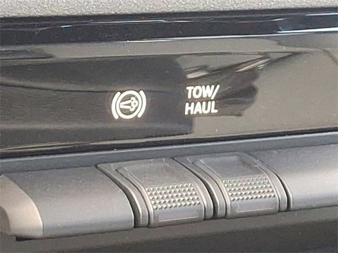 Used 2023 RAM 3500 Tradesman w/ Chrome Appearance Group image 22