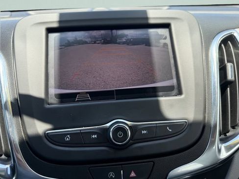 Used 2024 Chevrolet Equinox LS FWD image 26
