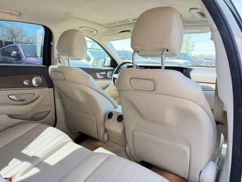 Used 2018 Mercedes-Benz E 400 4MATIC Sedan image 26