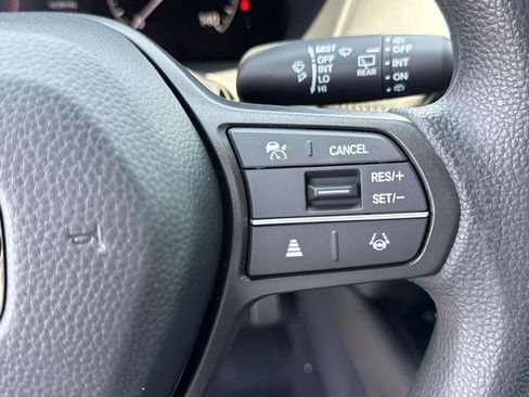 New 2026 Honda HR-V LX image 17