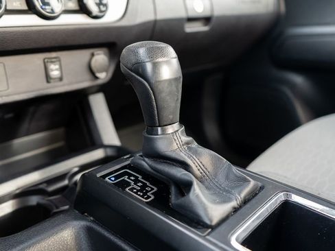 Used 2018 Toyota Tacoma SR image 25