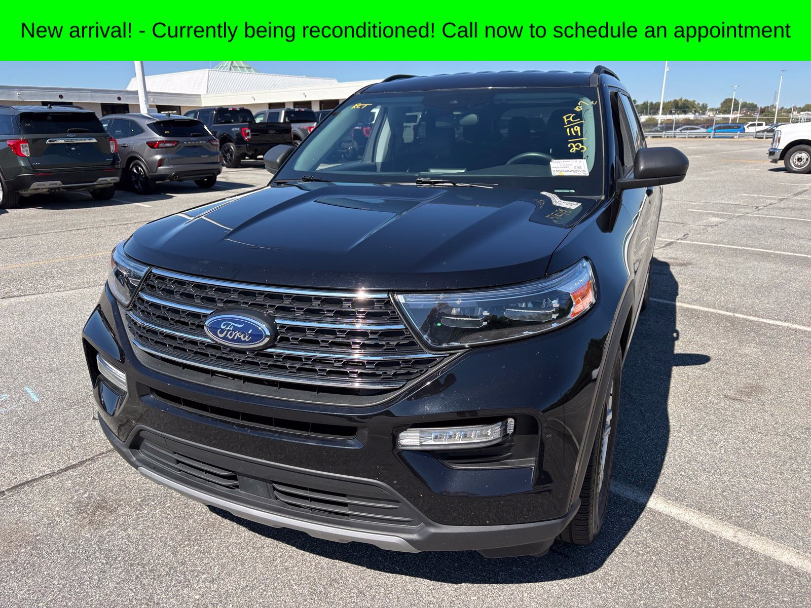 Used 2023 Ford Explorer XLT w/ Equipment Group 202A AWD/4WD image 9