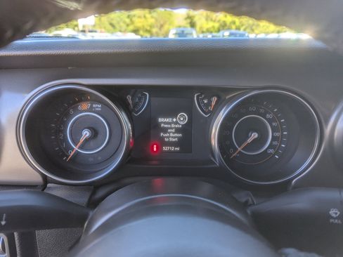 Used 2022 Jeep Wrangler Unlimited Sport image 18