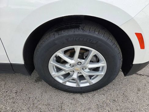 Used 2024 Chevrolet Equinox LS w/ LS Convenience Package FWD image 17