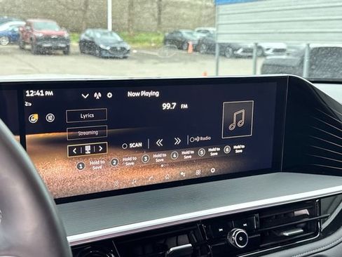 Used 2025 INFINITI QX80 Sensory image 21