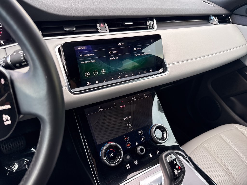 Used 2020 Land Rover Range Rover Evoque SE AWD/4WD image 19