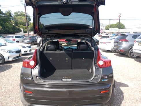 Used 2013 Nissan Juke SL FWD image 12