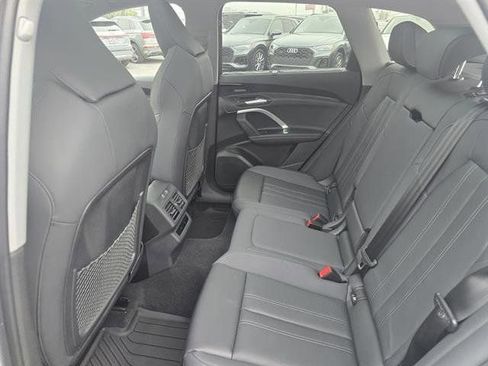 Used 2025 Audi Q5 Premium Plus image 12
