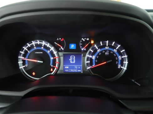 Used 2016 Toyota 4Runner SR5 RWD image 12