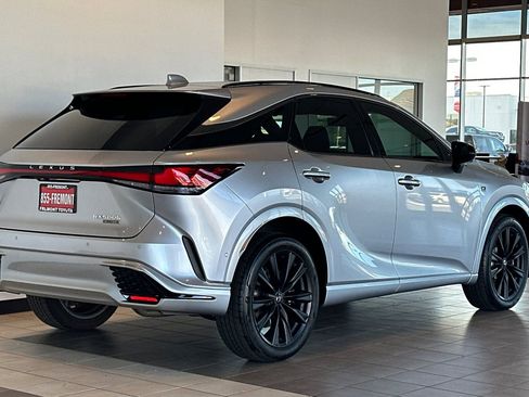 Used 2025 Lexus RX 500h F Sport image 4