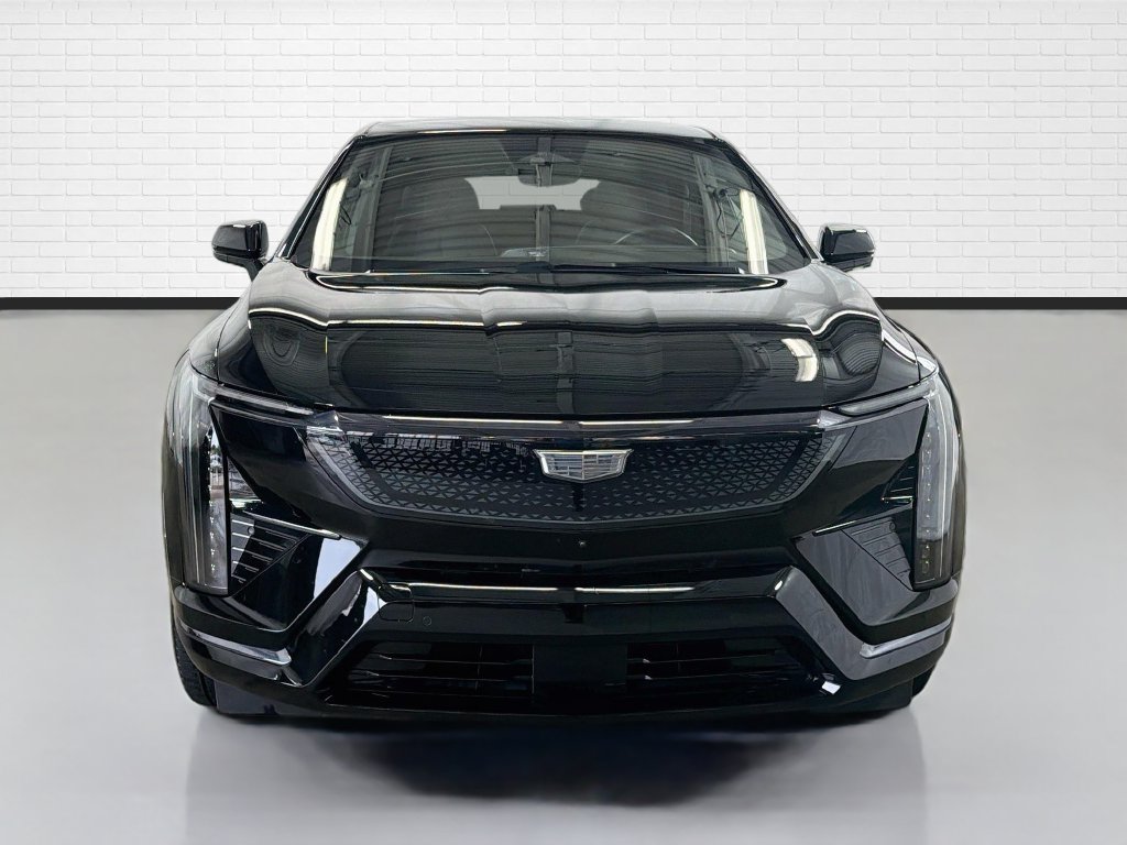 Used 2025 Cadillac Optiq Sport 2 AWD/4WD image 2