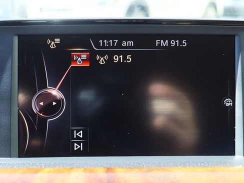 Used 2017 BMW 320i Sedan image 46