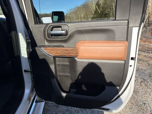 Used 2020 Chevrolet Silverado 3500 High Country w/ LPO, Hitch Package image 28