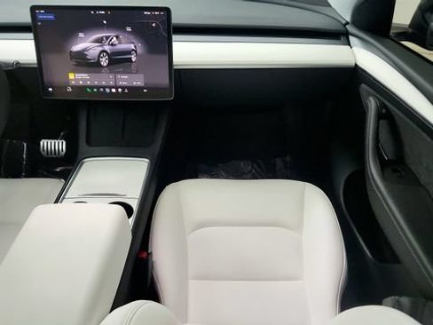 Used 2023 Tesla Model Y Long Range AWD/4WD image 52