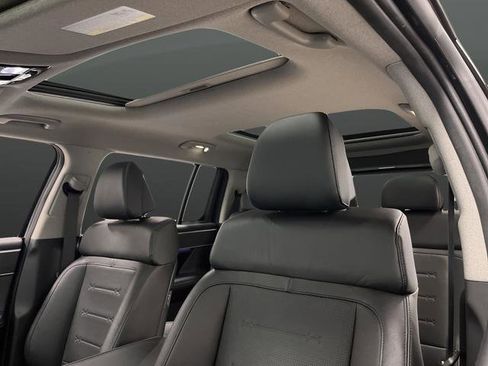 Used 2024 Hyundai Santa Fe Limited image 7