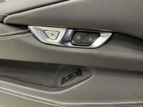 New 2025 Chevrolet Corvette Stingray Premium Cpe w/ Z51 Performance Package image 31