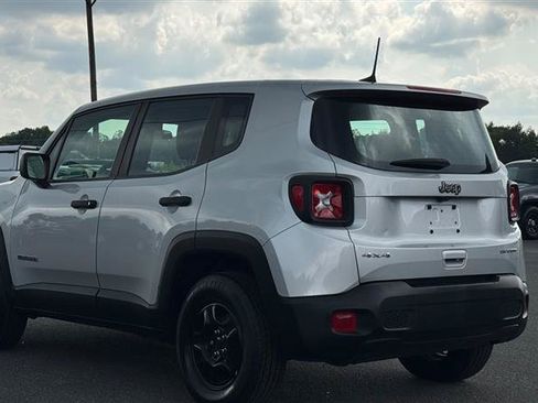 Used 2021 Jeep Renegade Sport AWD/4WD image 11
